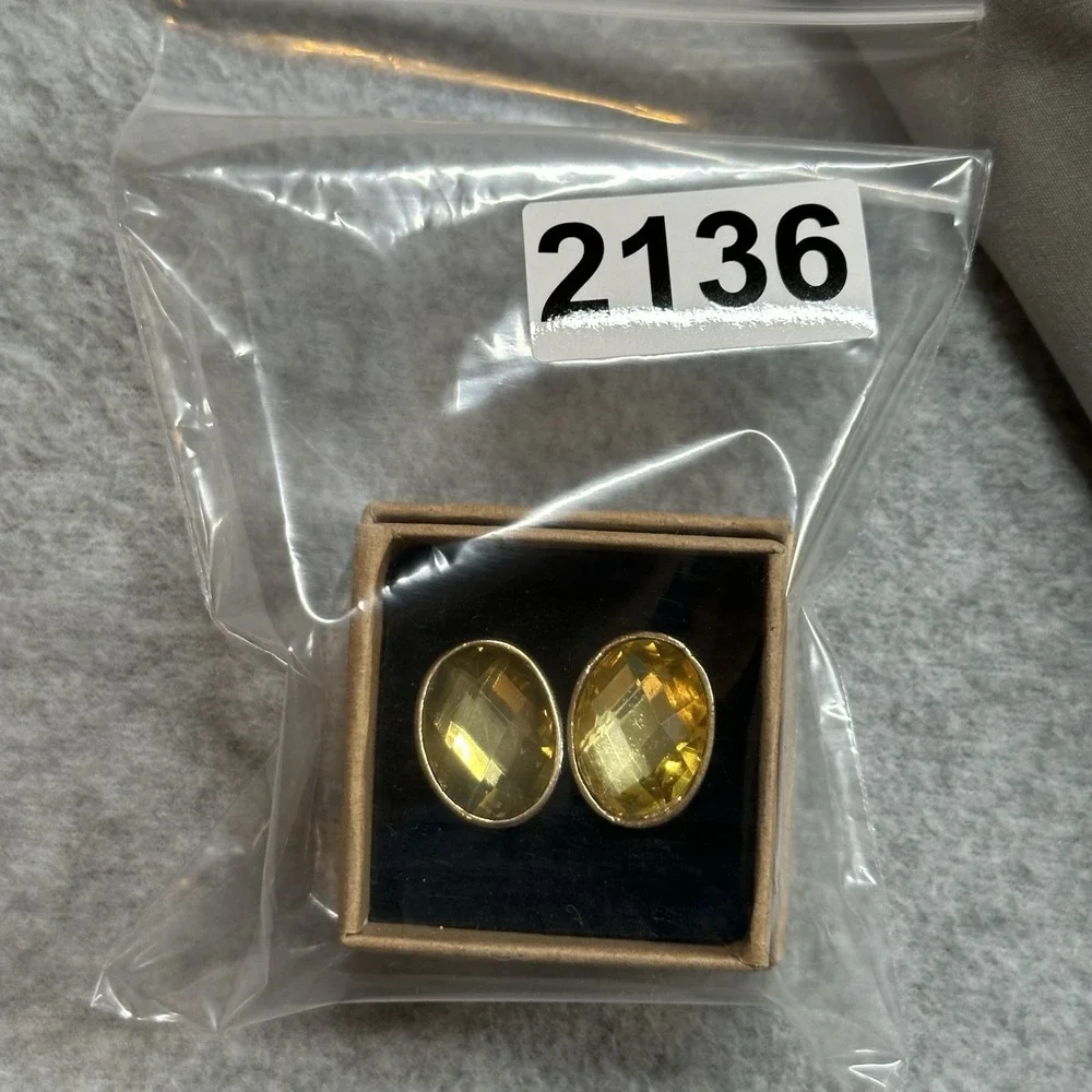 Vintage Yellow Crystal‎ Oval Cufflinks Gold-Tone – Wear, Scratches/Chips